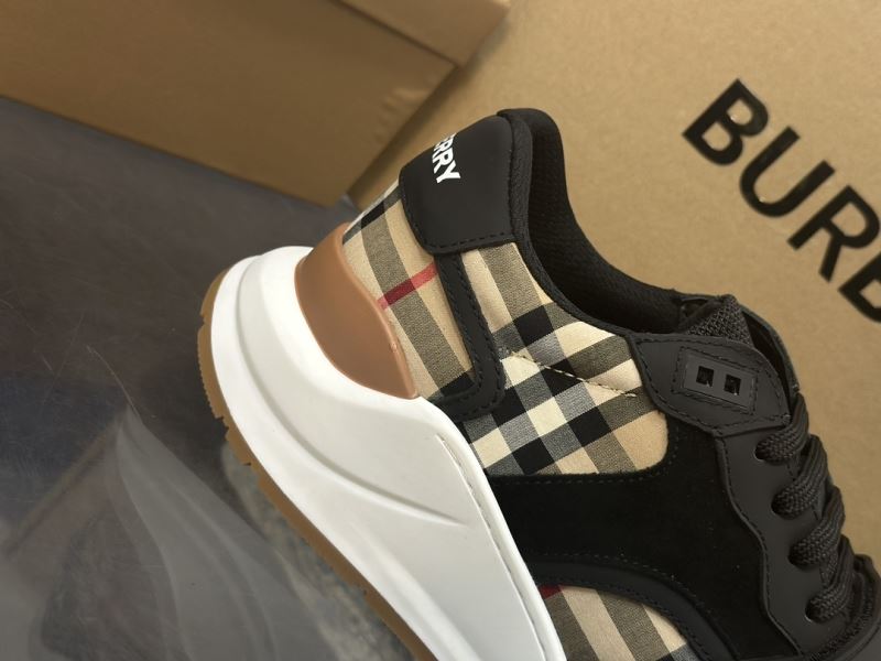 Burberry Low Shoes